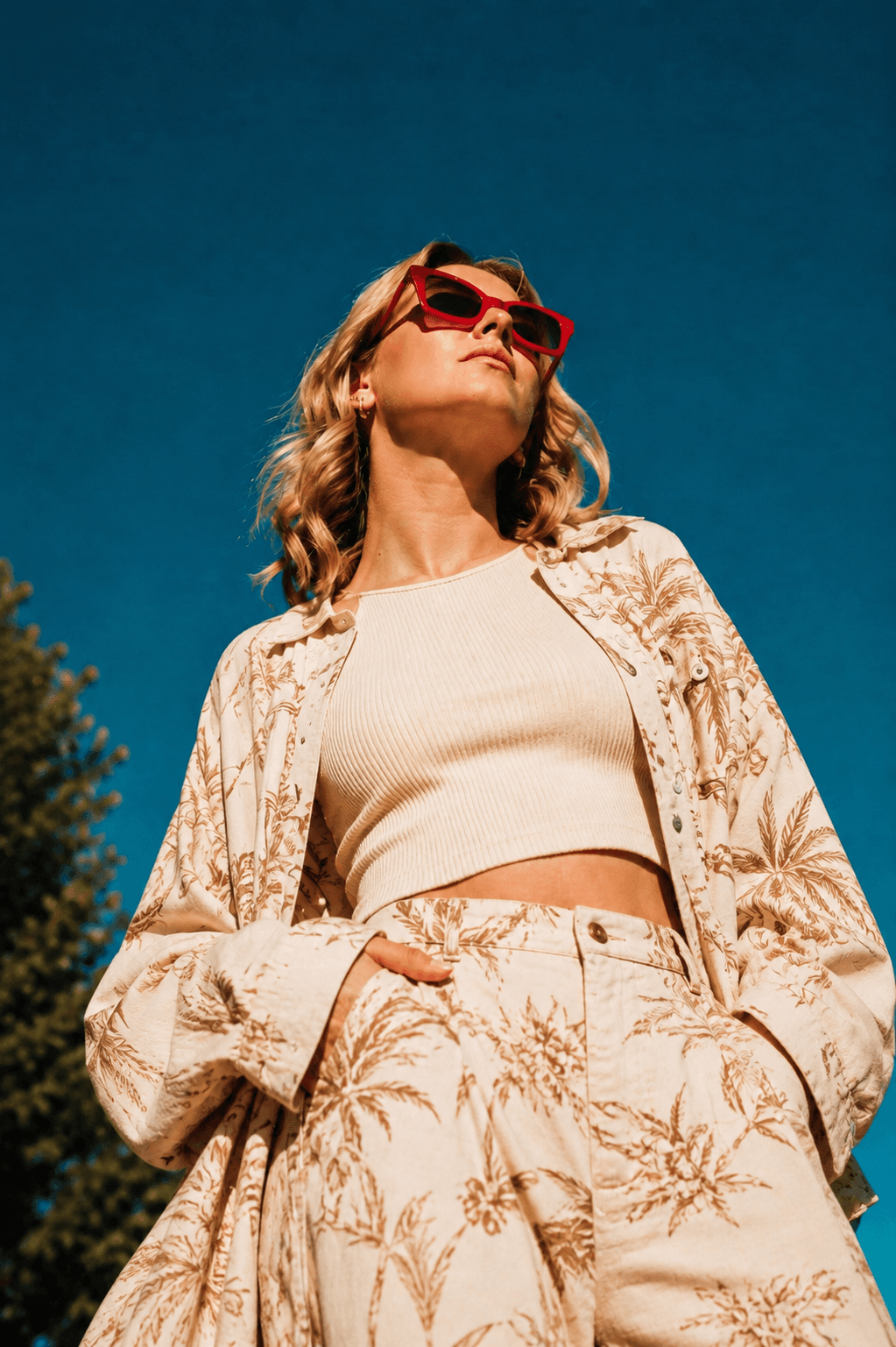Illustrative AI virtual try-on fashion preview